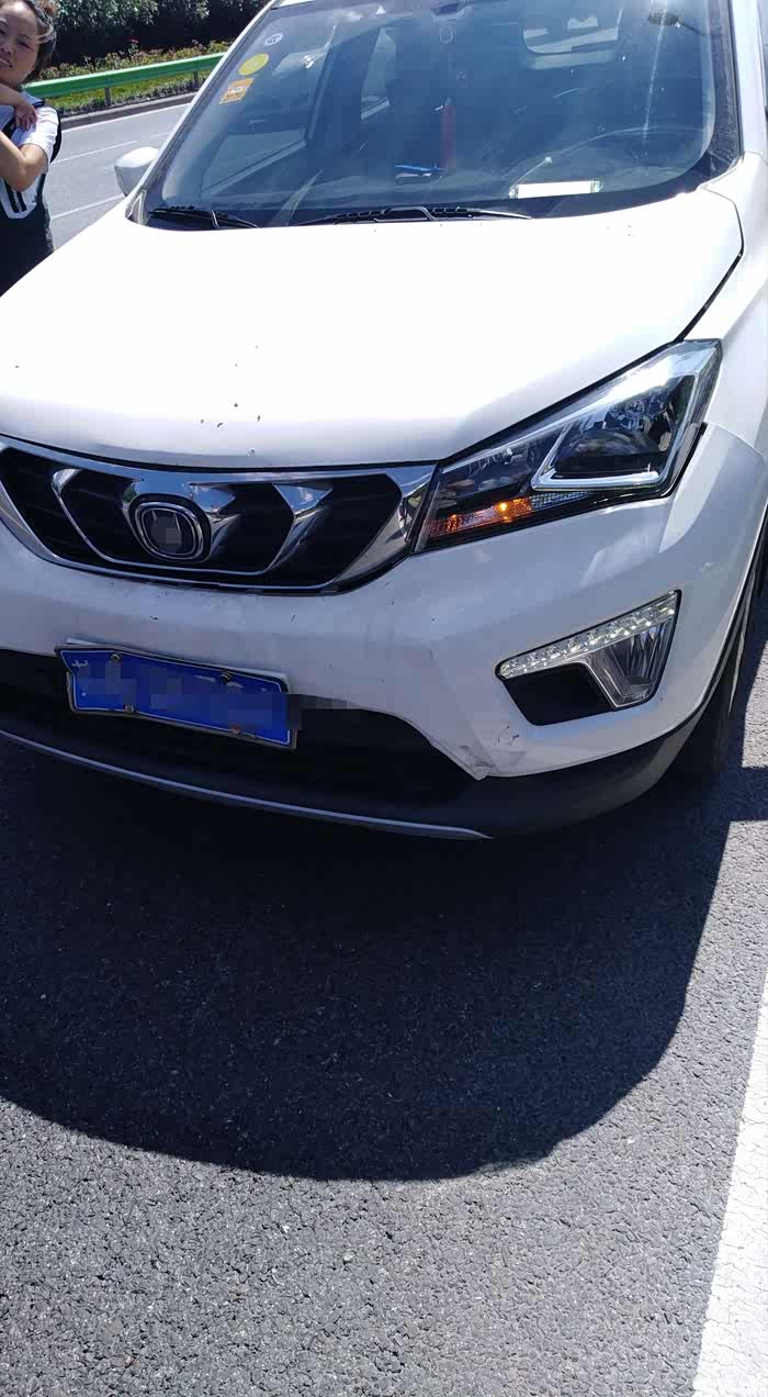 【图】15出险了,开4万公里撞车了_长安cs15论坛_汽车之家论坛