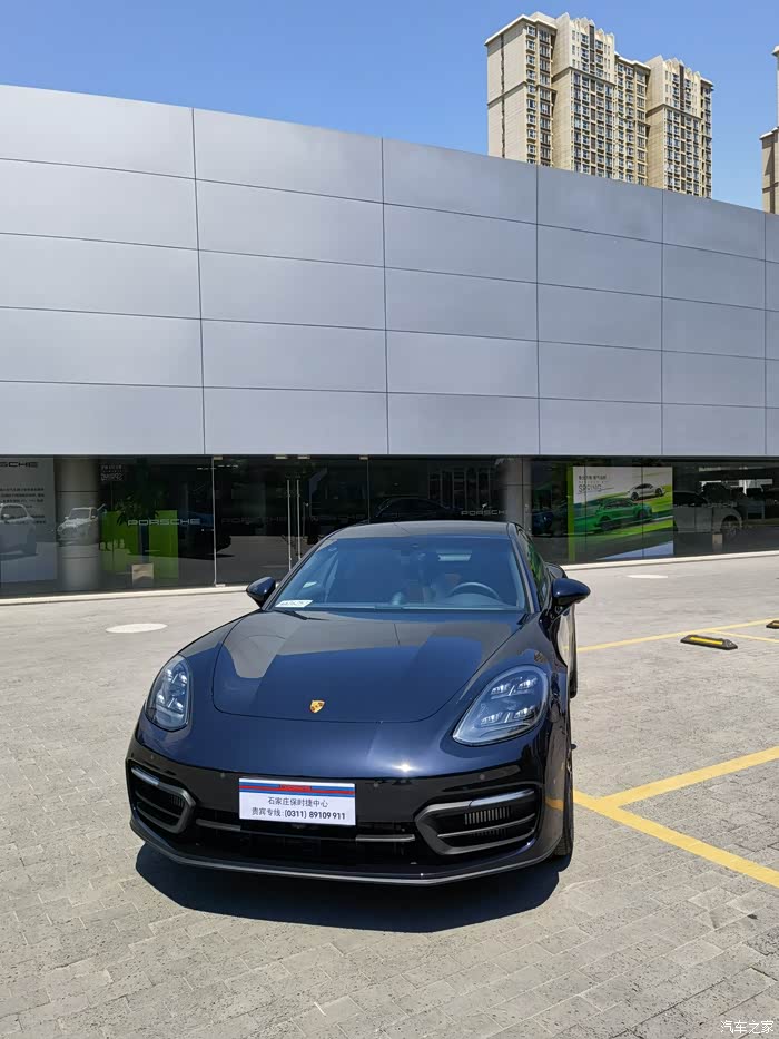 铂金版标轴帕拉梅拉提车作业