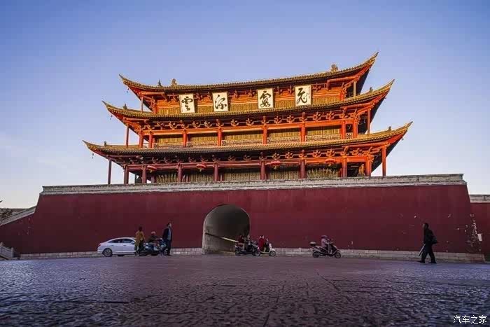 千年哈尼梯田,千年临安古城!