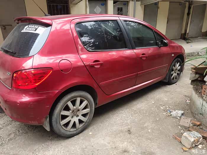 标致30720红色两箱自动顶配出售