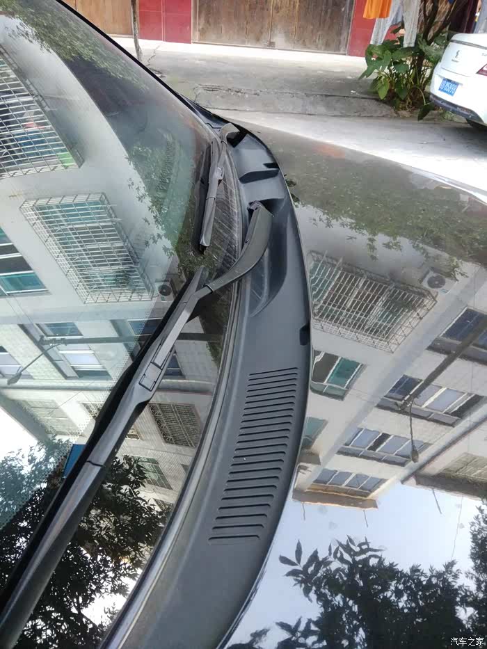 前挡风下的流水槽怎么清理