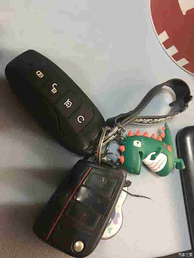 常州首台腾势x,红色经典版.