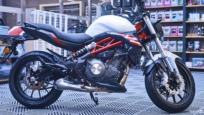 【图】新款302s提车,200公里目前没有小毛病_贝纳利摩托车论坛_汽车之