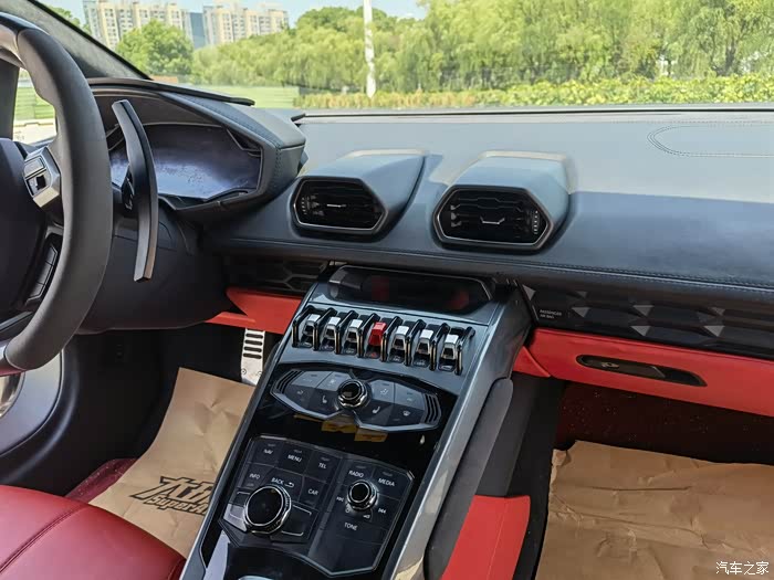 【图】16出17上硬顶飓风有人要吗_兰博基尼论坛_汽车之家论坛