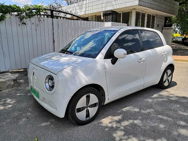 穿梭在城市间的白色靓丽风景线——欧拉r1