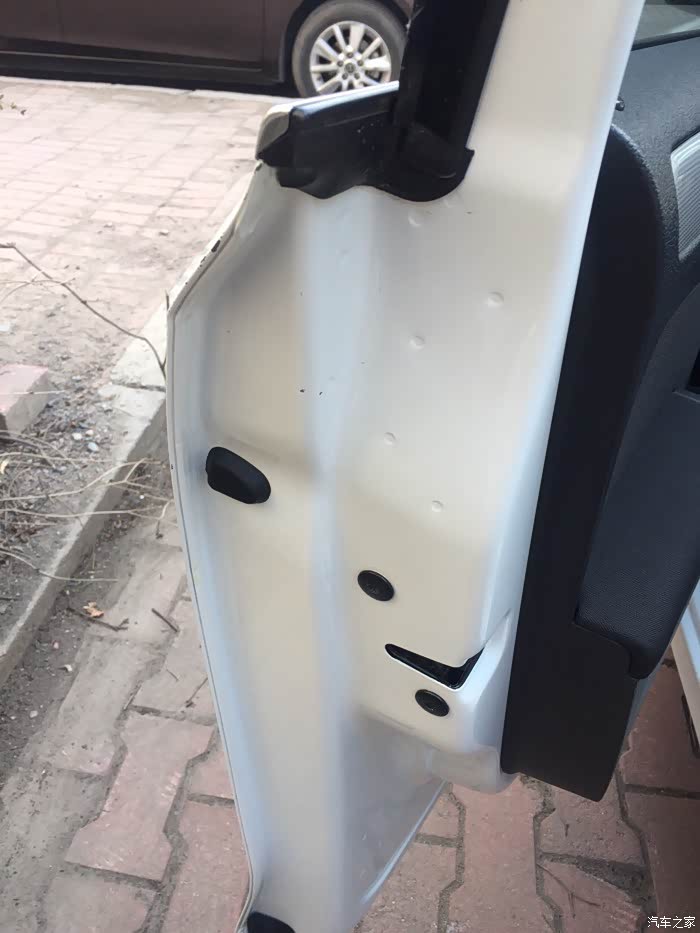 大家给车门边安防撞条了吗