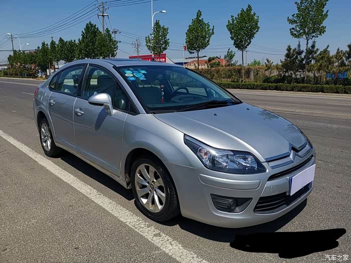 尖头老款09世嘉11个年头了在我心里尖头世嘉才是经典