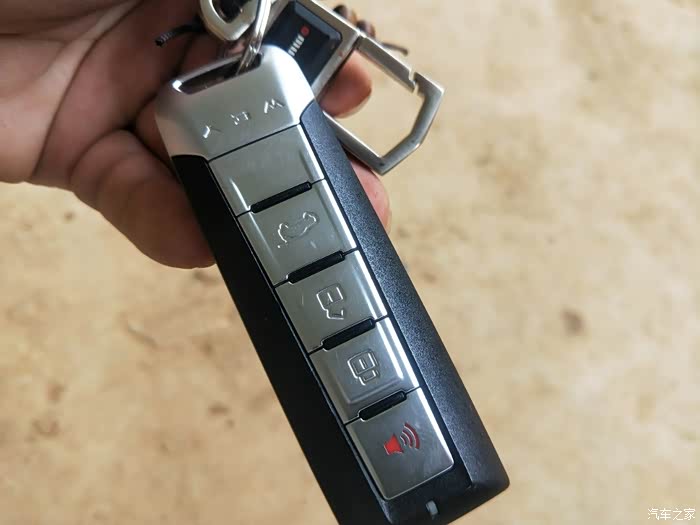 有没有改装vv7车钥匙的真的好重