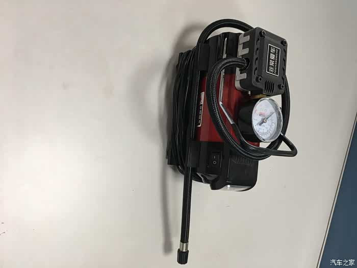 家家众测雨露均沾车载充气泵评测