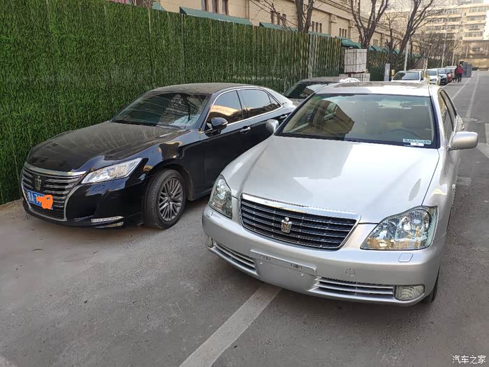 银色12代皇冠装饰作业贴