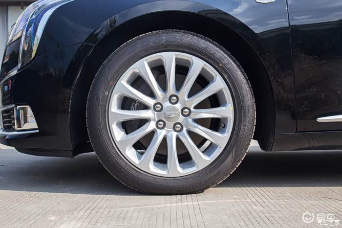 凯迪拉克xts原厂轮胎转让