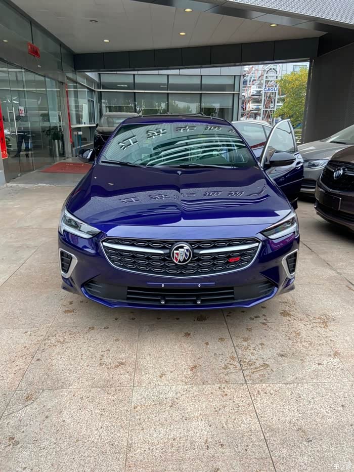 10月27日提车21款君威gs精英