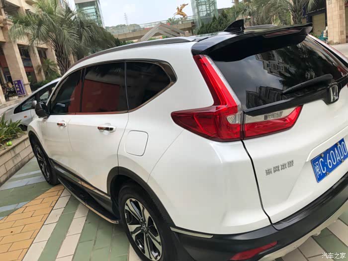 17款crv黑顶贴膜