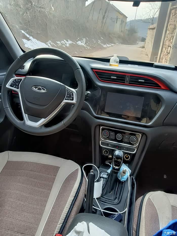 出售17年5月的瑞虎3自动挡山东青岛