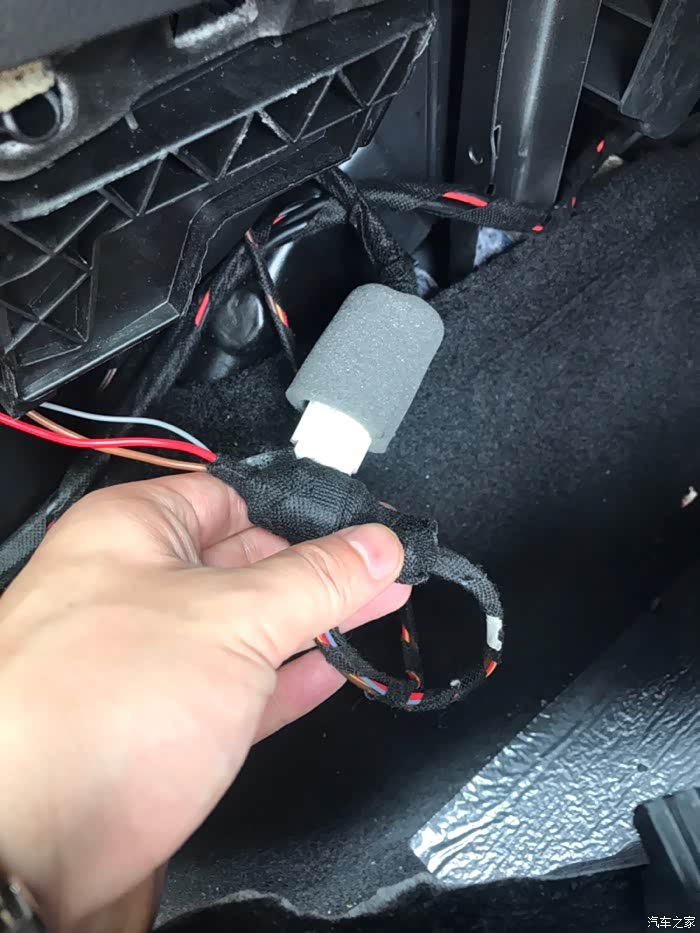 迈腾b8加装220v电源