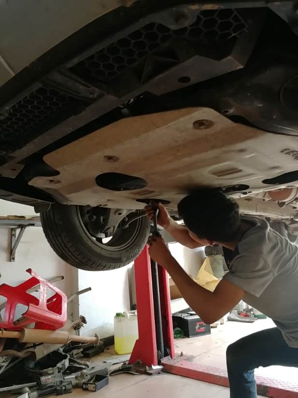 瑞风s3来自一代车主4年4万公里保养作业