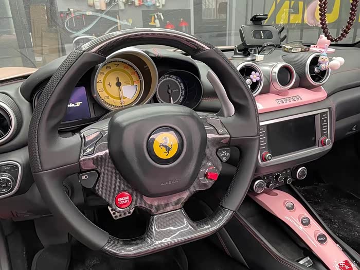 【图】加州t内饰贴膜 求申精_法拉利论坛_汽车之家论坛