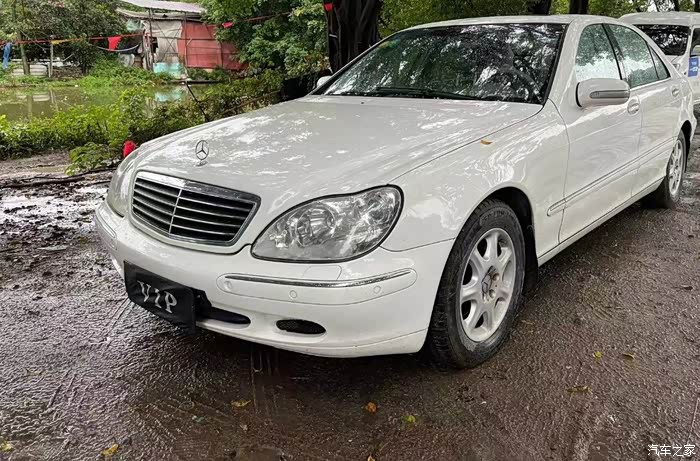 经典老车02款奔驰s320
