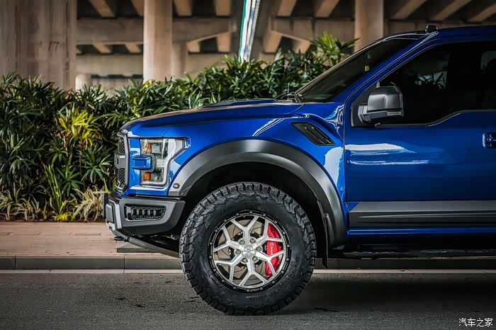 福特猛禽小幅度升级轮毂轮胎