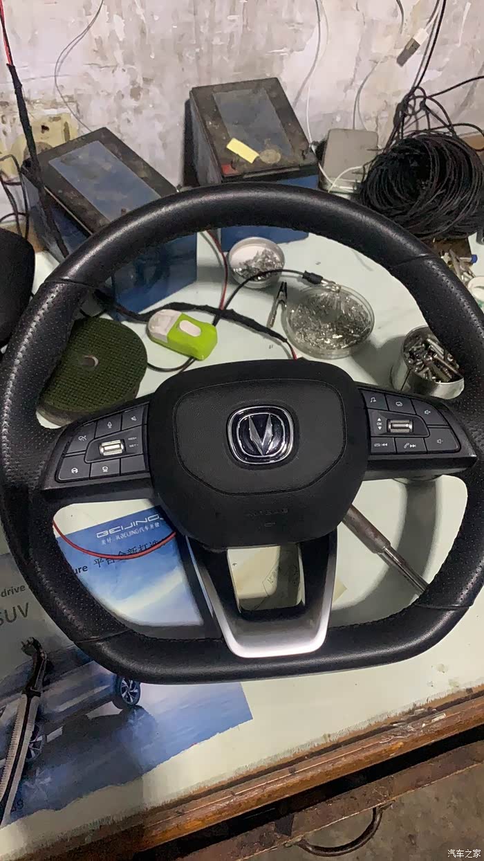 【图】奔奔e star升级新款方向盘,带有背光灯,大屏导航可以学习_奔奔e
