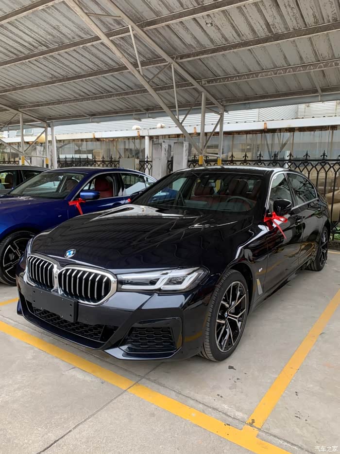 【图】广州炭黑红内530li尊享运动提车作业_宝马5系论坛_汽车之家论坛