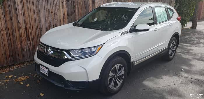 三辆美版本田crv