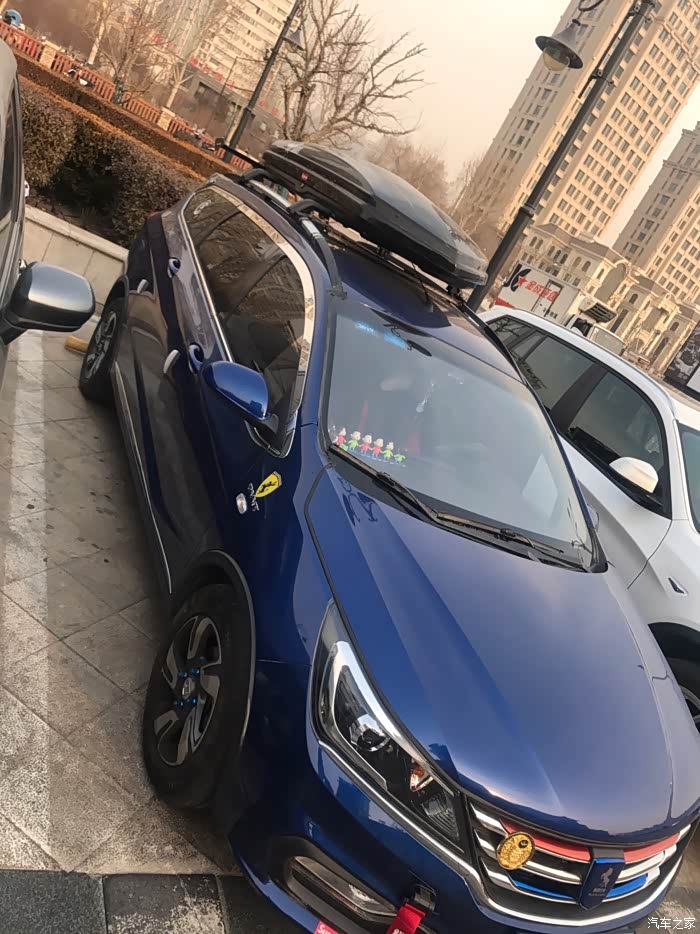 关于宝骏310w车顶行李架