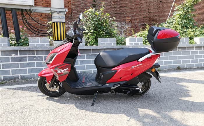 铃木uy125加装39夏德尾箱