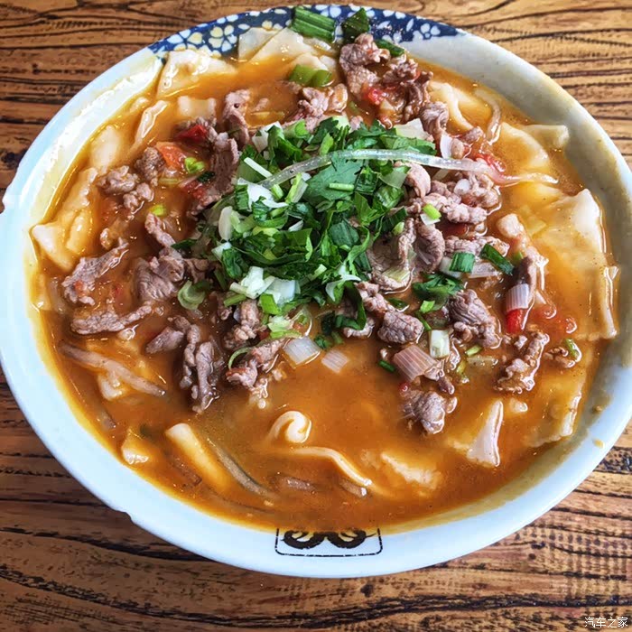 这是西安的河沿面片