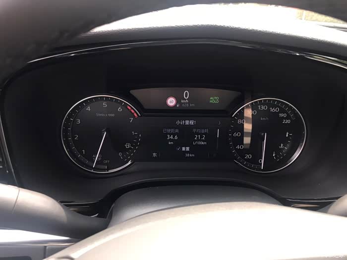 怎么时速表真的变成220了!