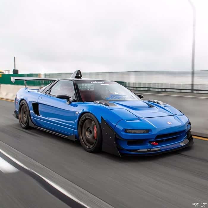 本田王nsx改装顶部进气有那么一丝f1的感觉