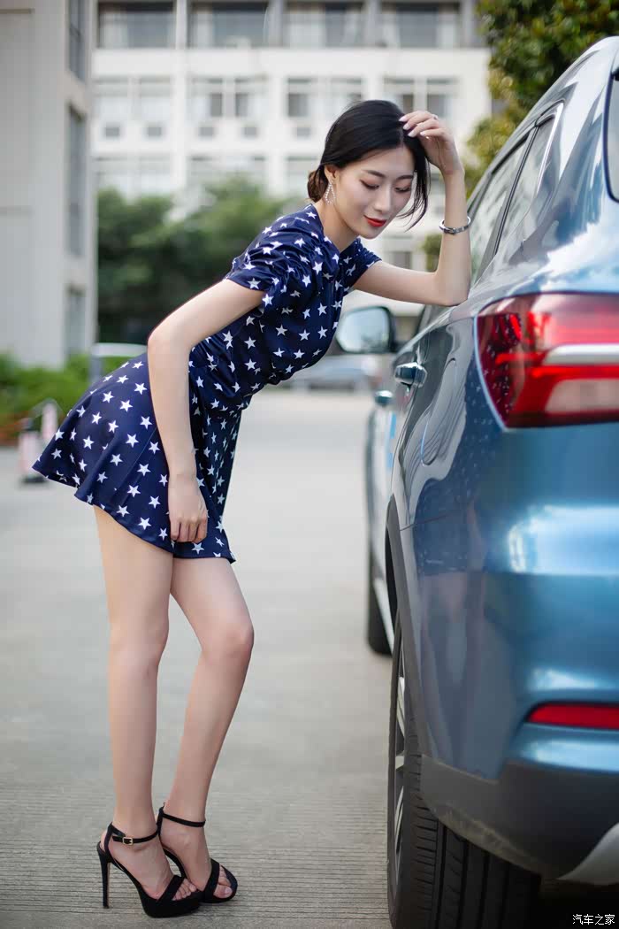 媳妇当车模rx5铂金版与性感女神的美好周末