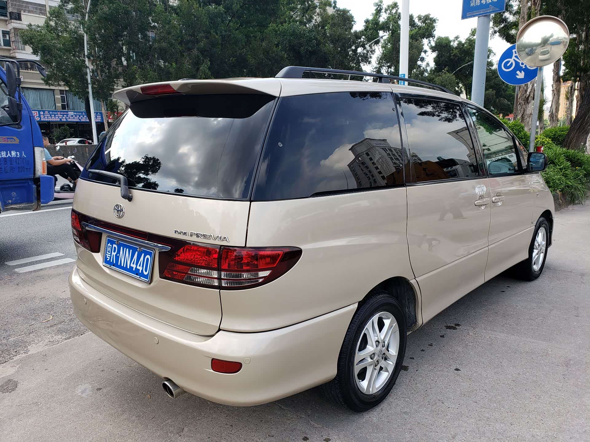 2004款进口丰田大霸王