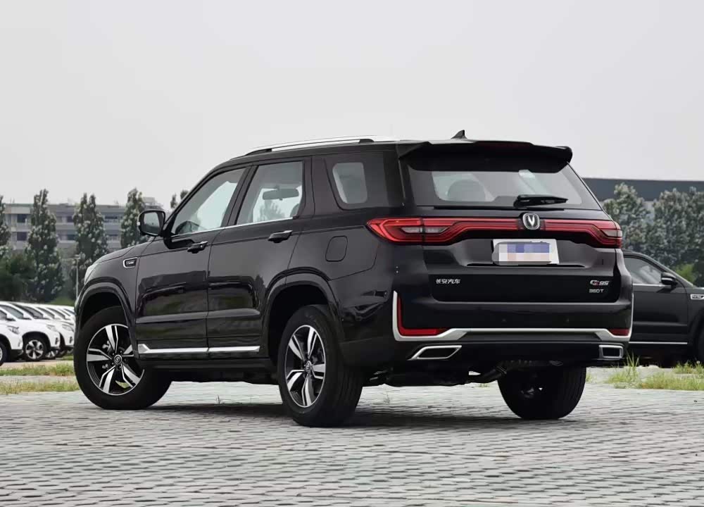 长安cs95这款车所带来的霸气感是非常强大的