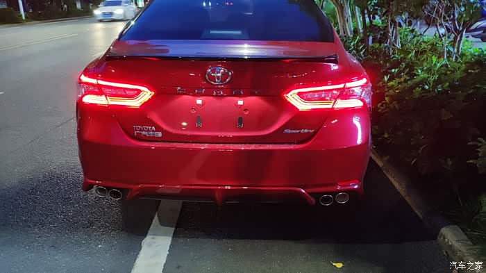 提车咯25s凯美瑞双红轿跑