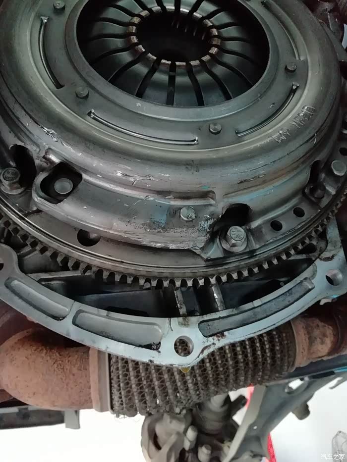 2015款赛欧3手动15l变速箱漏油