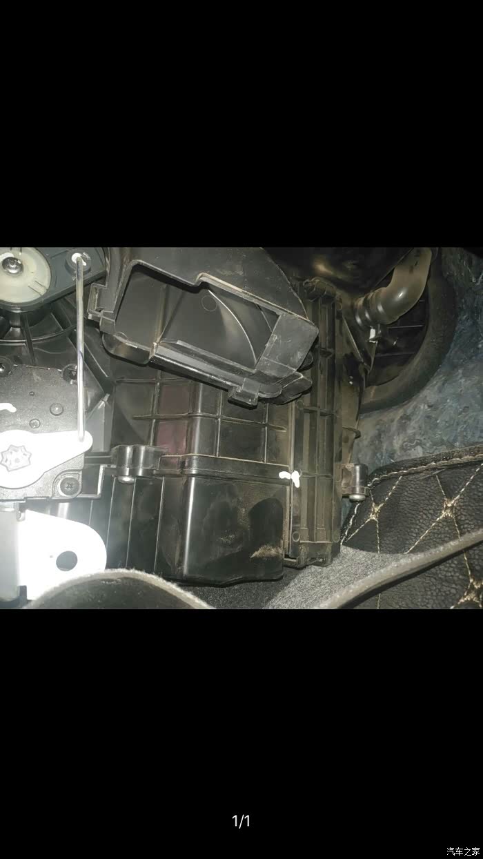 启辰d60的空调滤芯在哪里谁换过