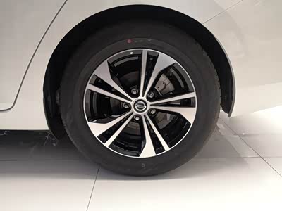 第十四代轩逸 逸起幸福#体验新潮的14代轩逸