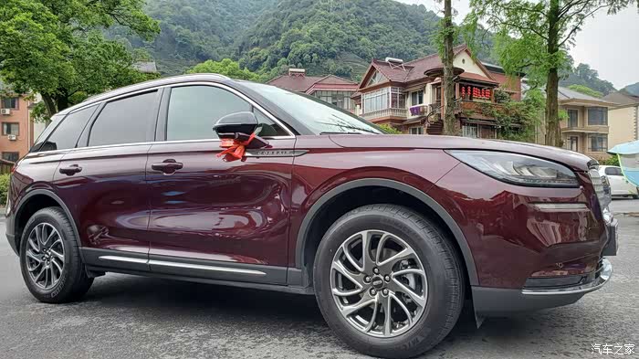 林肯冒险家勃艮第红四驱尊雅版20天用车感受