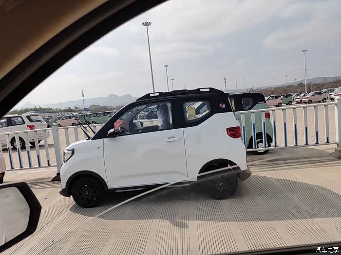 【图】红光mini新款很惊艳_宏光miniev论坛_汽车之家论坛