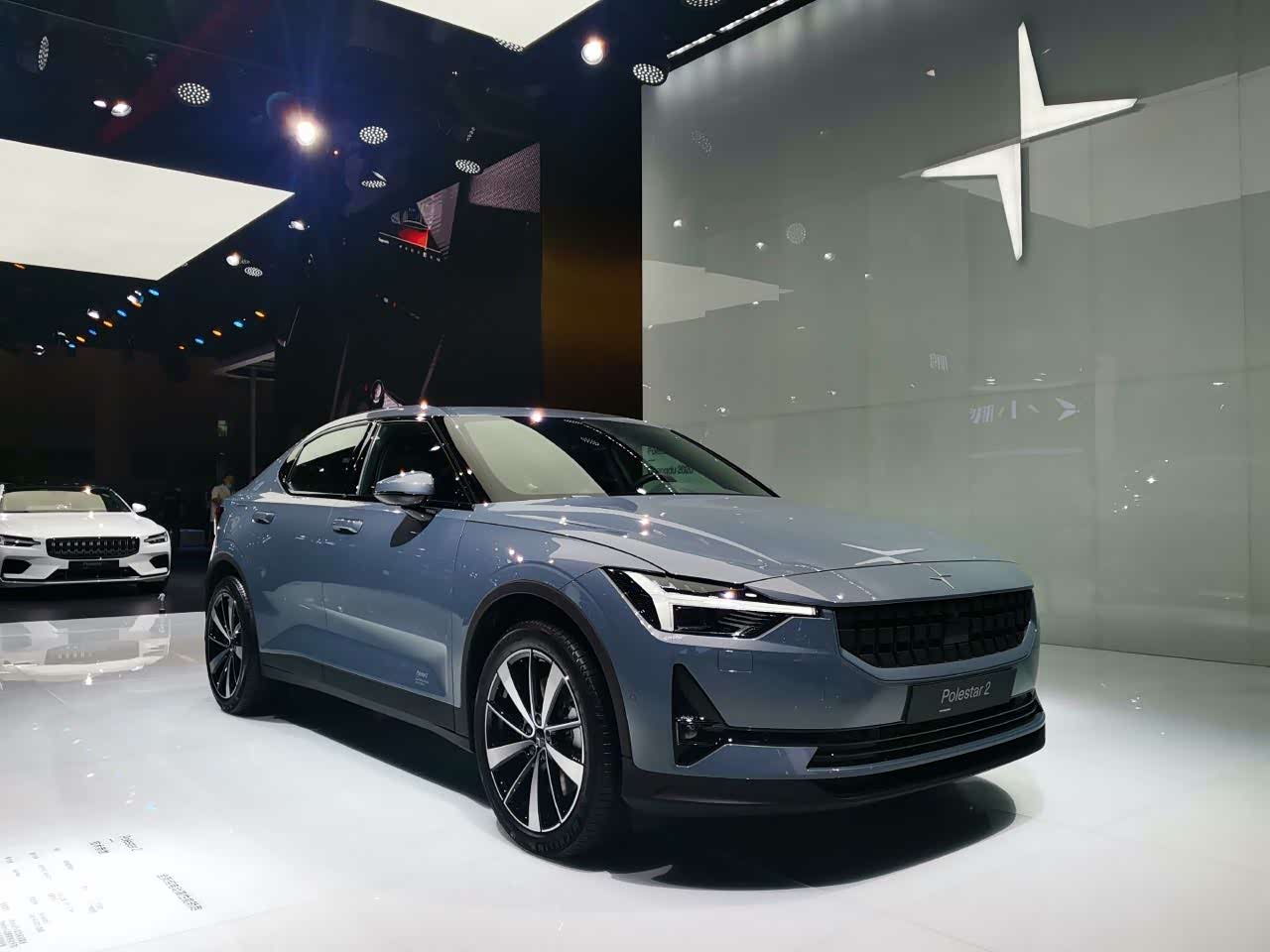 极星带来了它的首款紧凑型纯电动车极星2