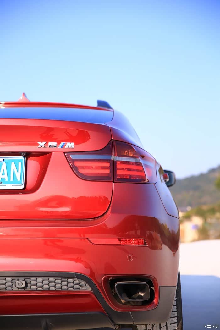 【图】低价转让一套德国原厂【熏黑版尾灯】_宝马x6论坛_汽车之家论坛