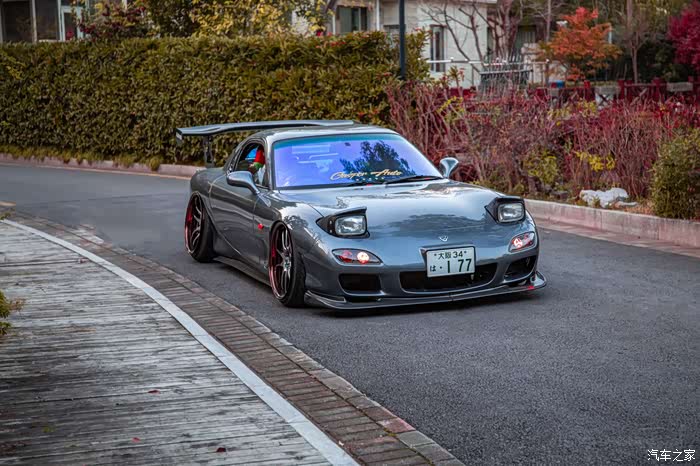 【聪少聊车】日系跑车四大天王,转子之光————马自达rx7-fd