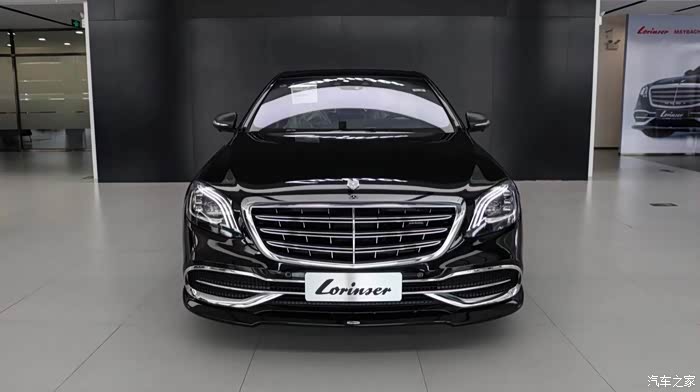 来看一看不一样的迈巴赫奔驰时装设计师罗伦士