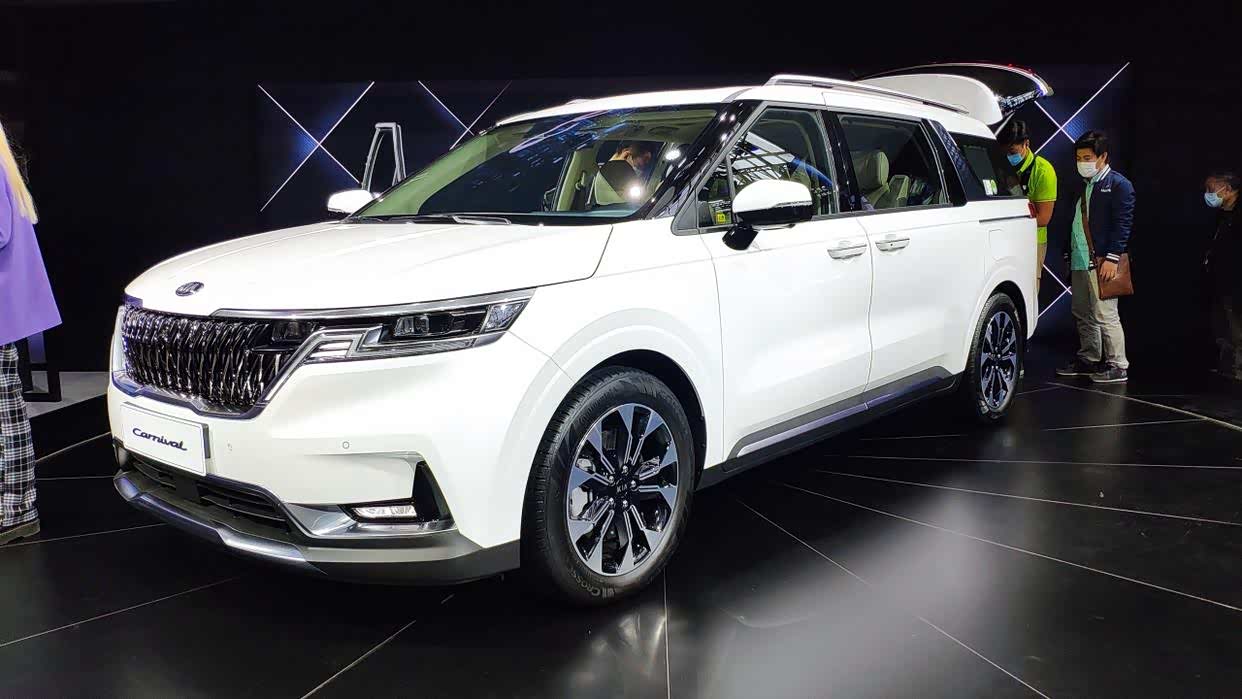 79 | 回复: 0 嘉华/嘉华(进口)论坛 全新起亚嘉华实车亮相,外观采用