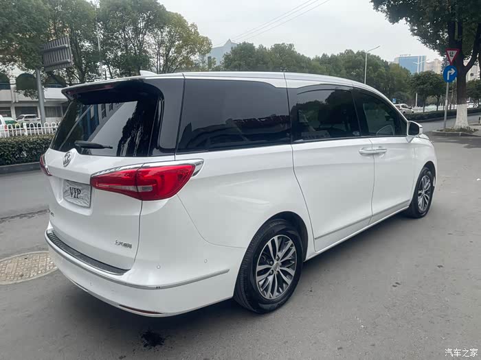 版主留情19年国6别克gl8es旗舰版指导价3999