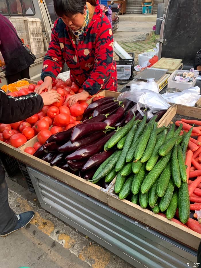 早起逛逛外地的—-菜市场