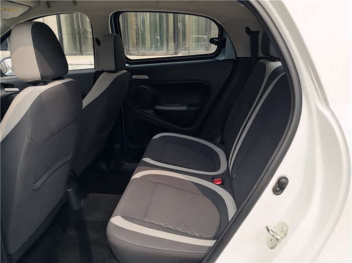 小巧精悍,可爱动感,实用的欧拉r1