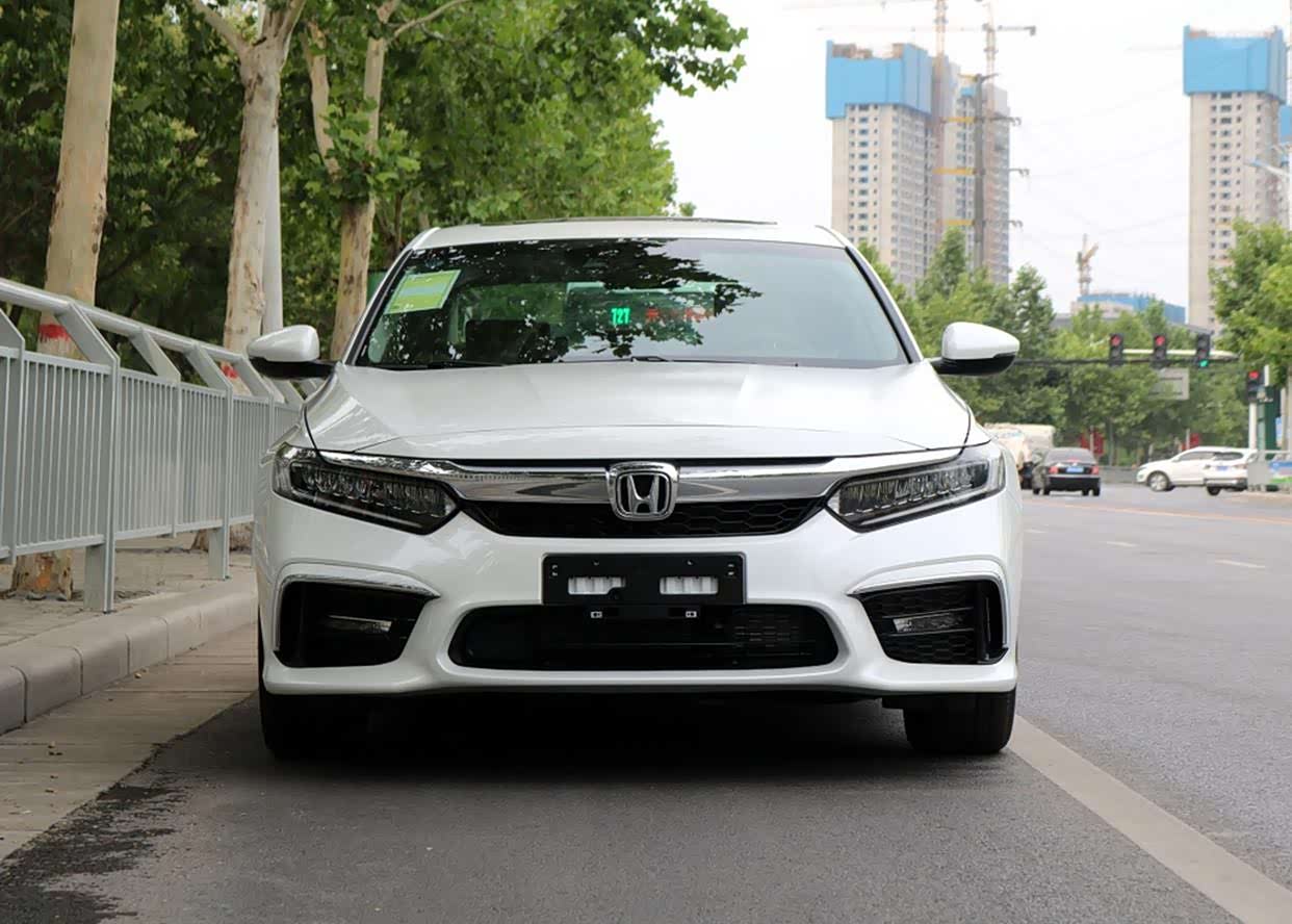 东风本田inspire外观时尚动感动力上燃油表现出色