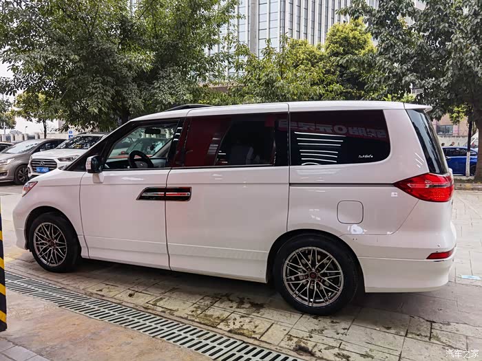 【图】15款老艾力绅尊贵,小改补齐部分短板_艾力绅论坛_汽车之家论坛